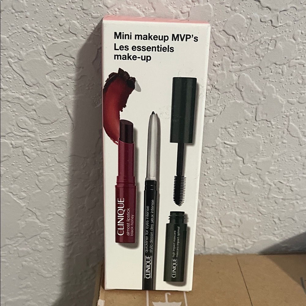 Clinique Mini Makeup MVP's Set - Deep Red and Black